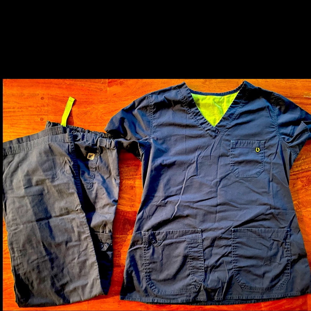 MC2 Med Couture Navy Medium Scrub Set